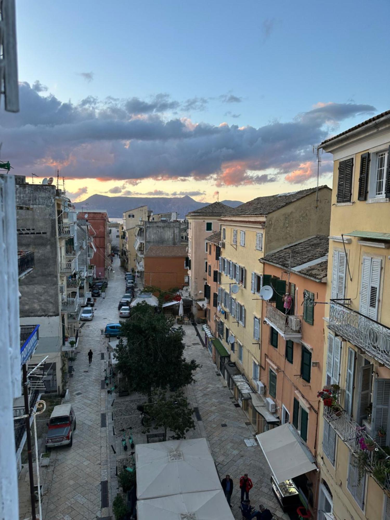 شقة Semeli Old Town Corfu Retreat With Amazing Views المظهر الخارجي الصورة